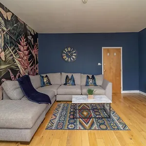 Flash Sale Train Station 3 Bedrooms Flat Bn12ter02 Brighton