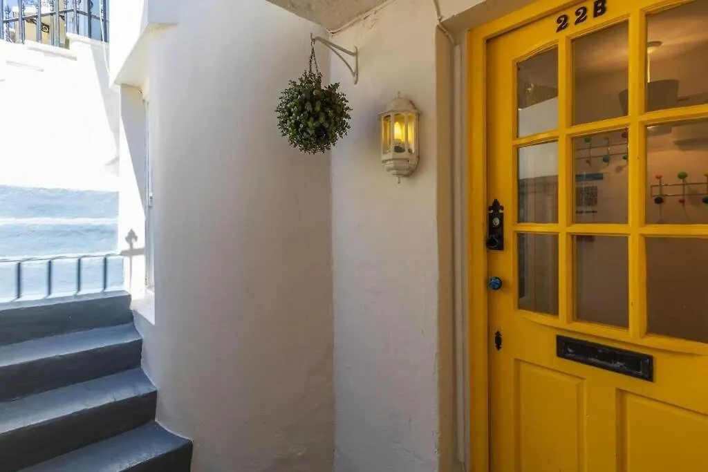 New Seaside Patio - By My Getaways Apartment Brighton United Kingdom